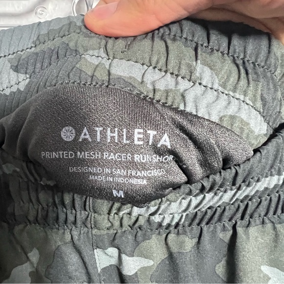 Athleta Racer Run Shorts 4” Olive Camo Lux Mesh Size M - Picture 6 of 9